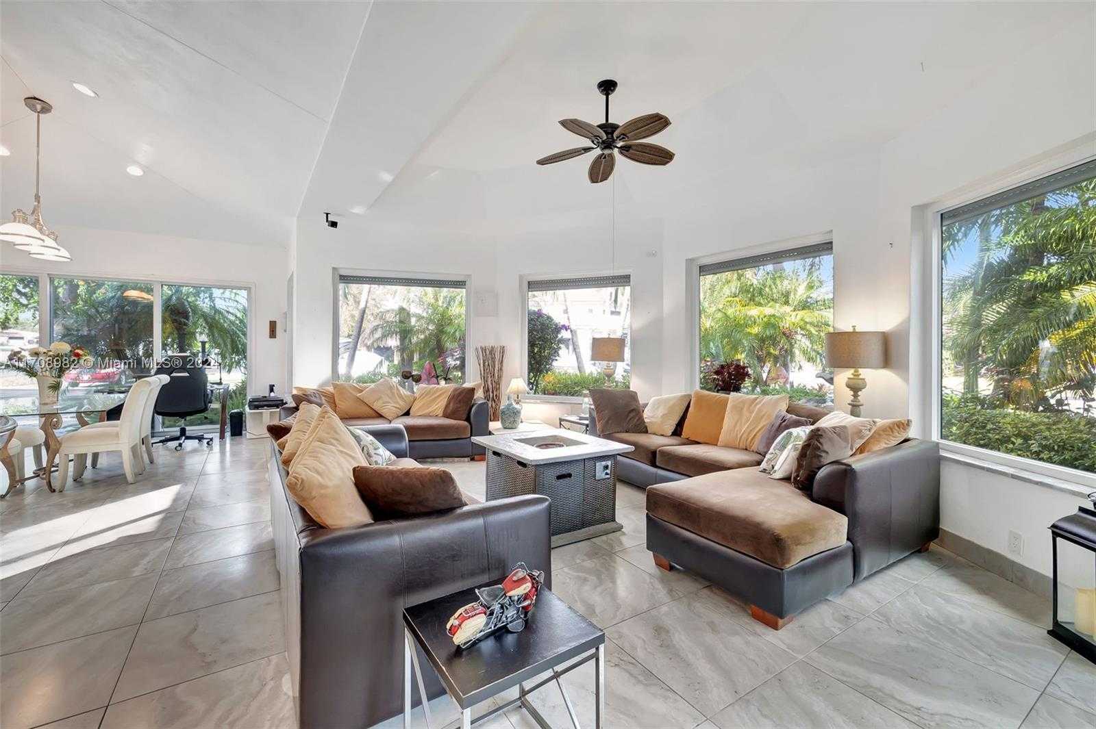 Small Image of 536 NORTH CORTEZ DR, Margate Number 11