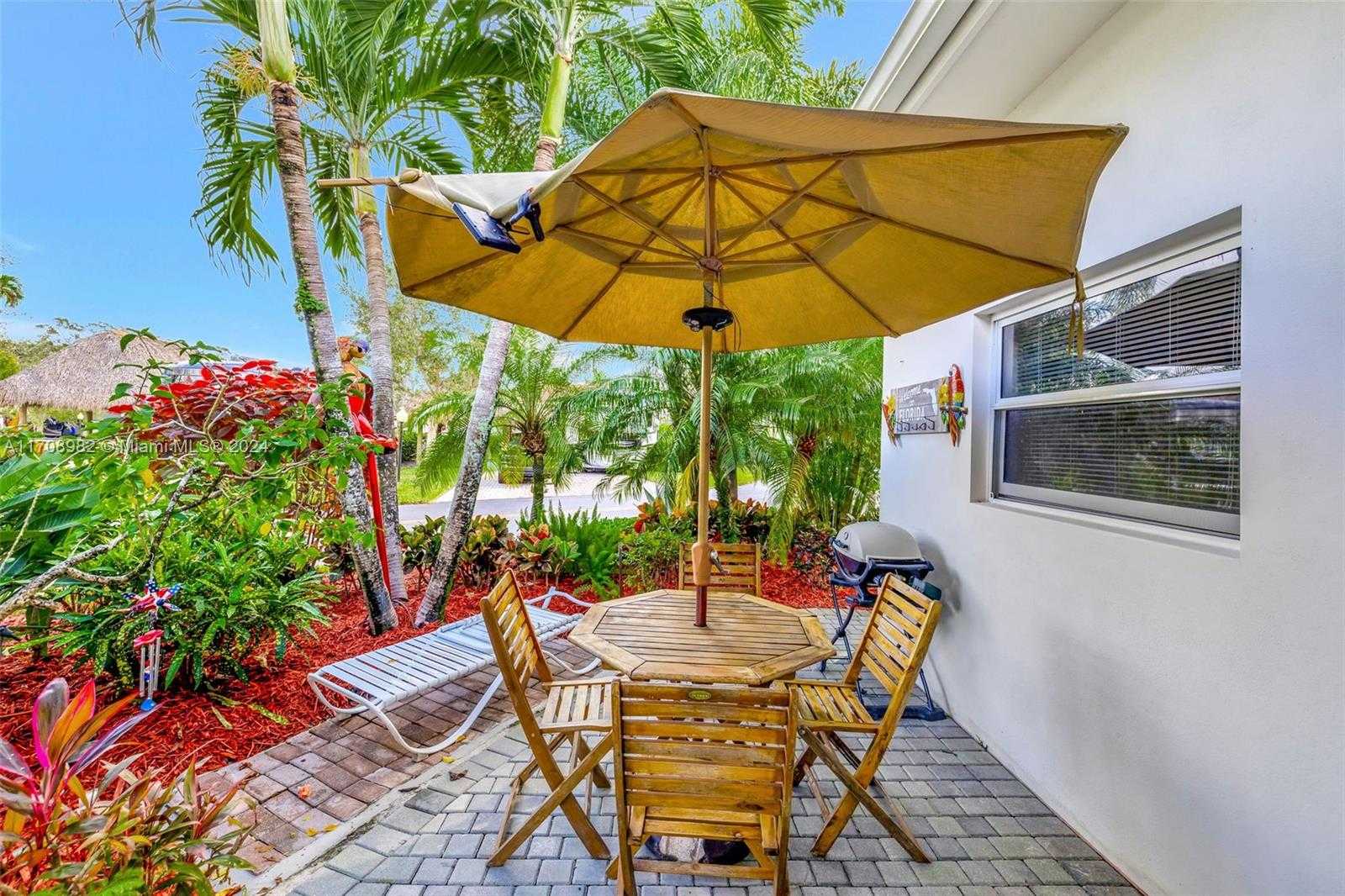 Small Image of 536 NORTH CORTEZ DR, Margate Number 22