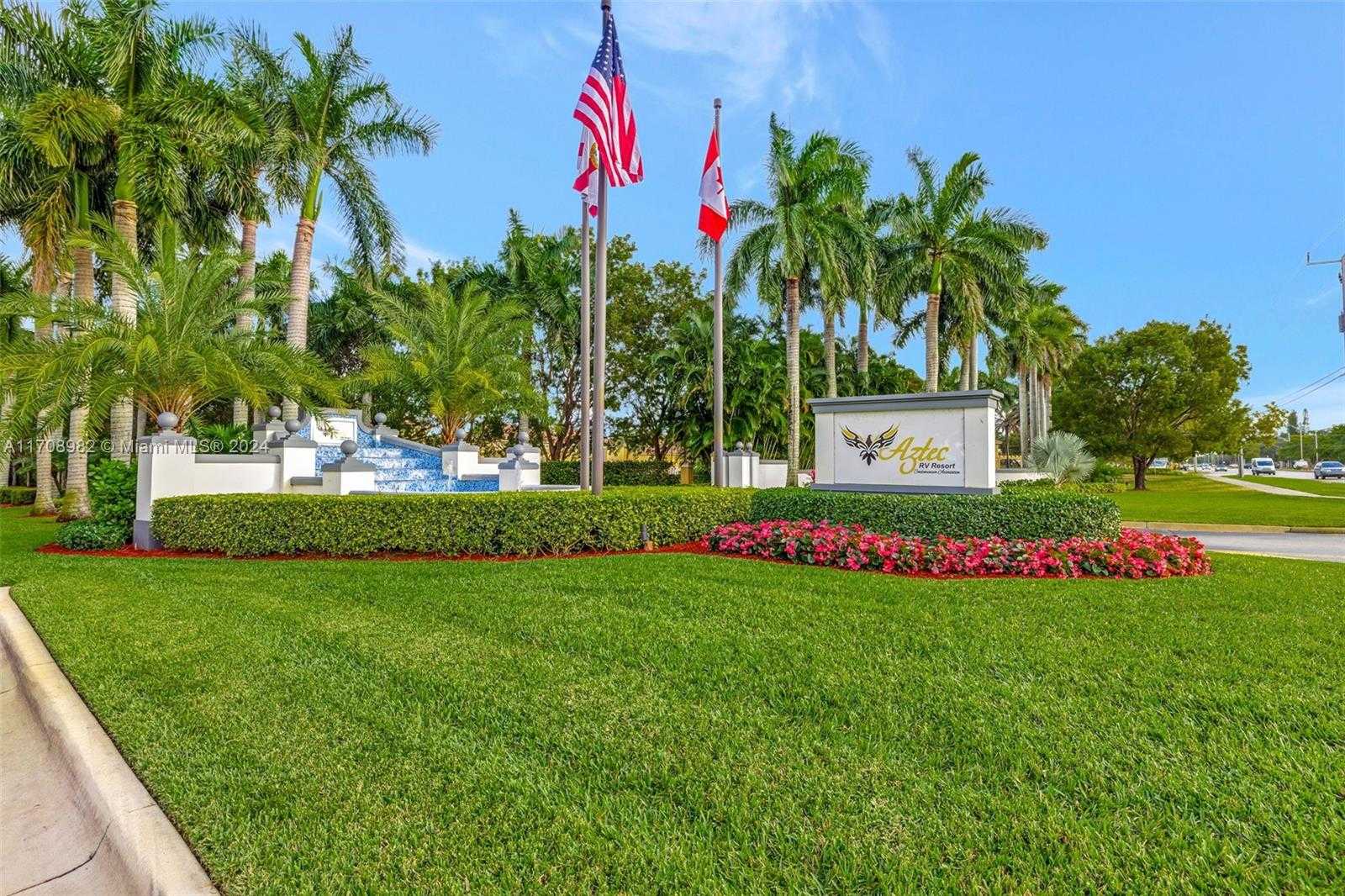 Small Image of 536 NORTH CORTEZ DR, Margate Number 24