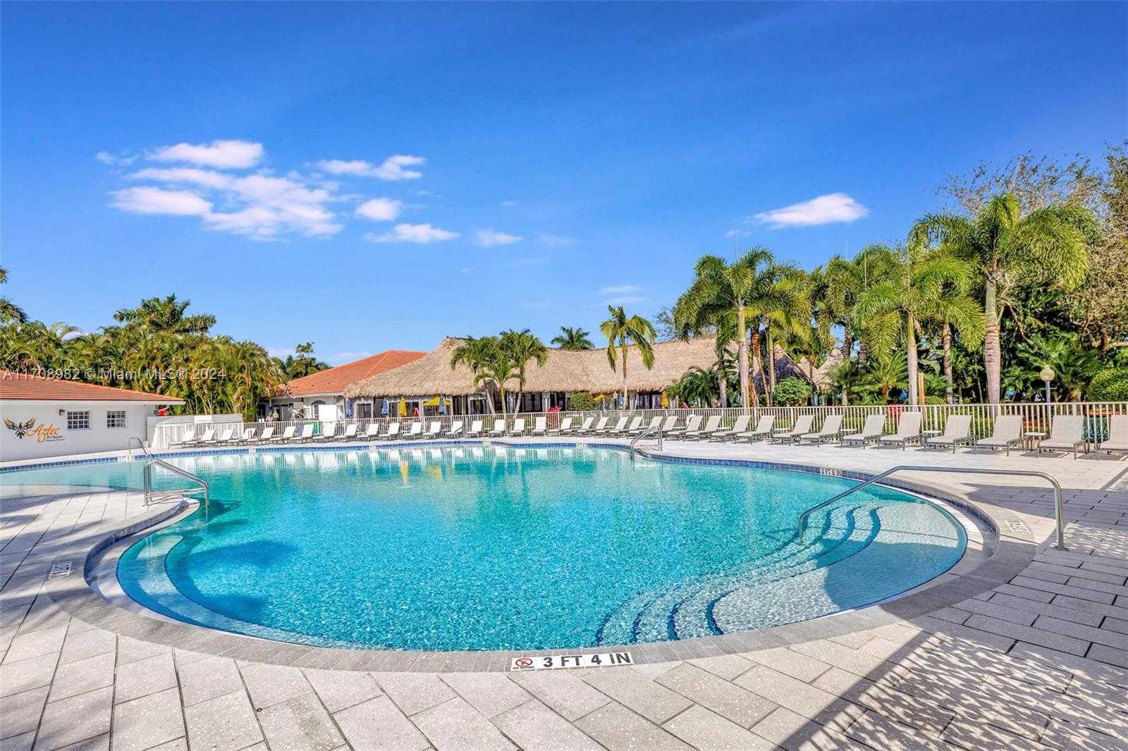 Small Image of 536 NORTH CORTEZ DR, Margate Number 26