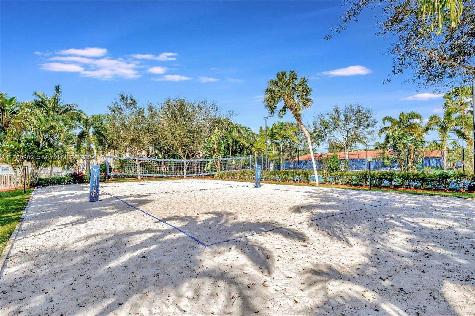 Small Image of 536 NORTH CORTEZ DR, Margate Number 31