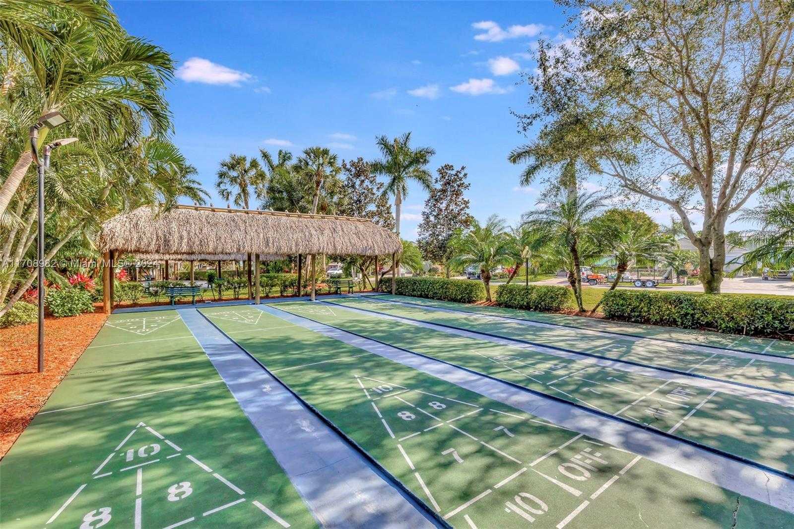 Small Image of 536 NORTH CORTEZ DR, Margate Number 32