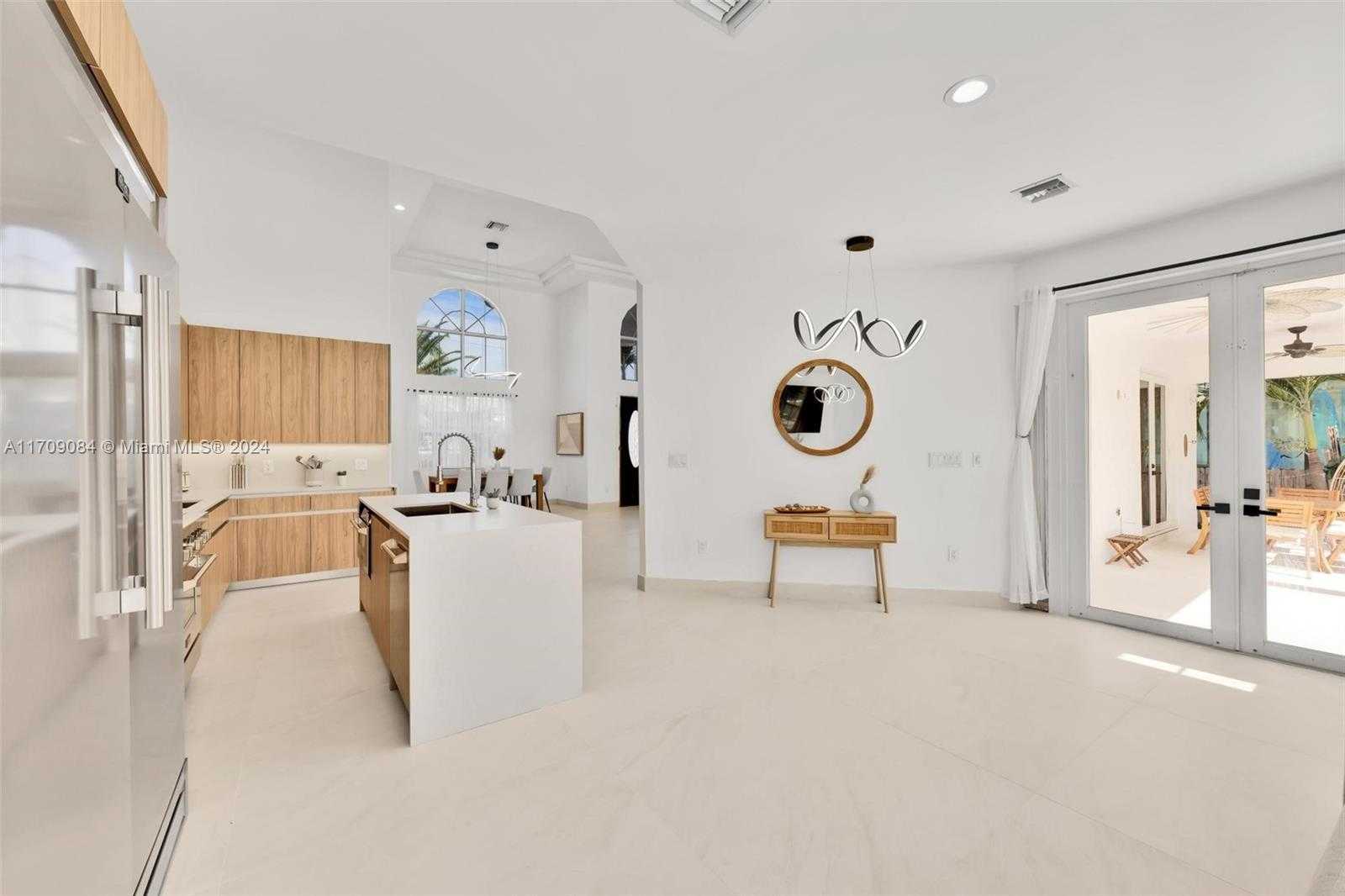 Small Image of 2940 NORTH EAST 164TH ST, North Miami Beach Number 11