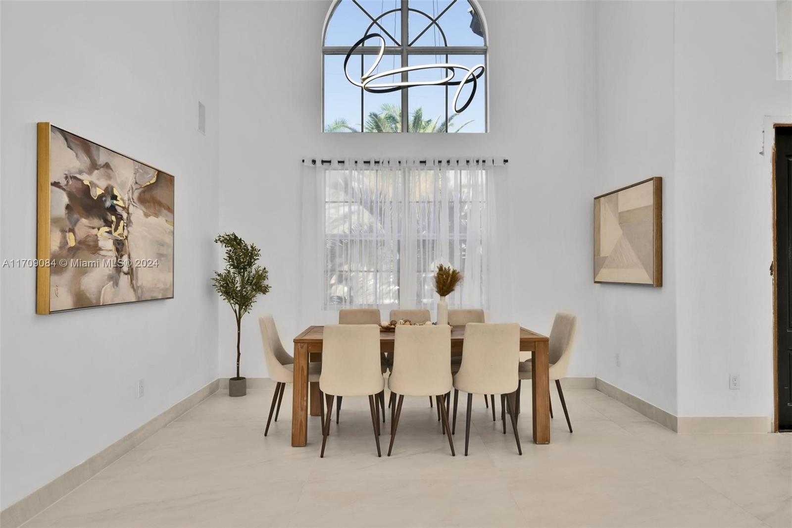 Small Image of 2940 NORTH EAST 164TH ST, North Miami Beach Number 16