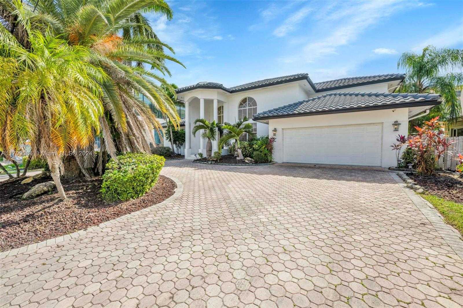 Small Image of 2940 NORTH EAST 164TH ST, North Miami Beach Number 53