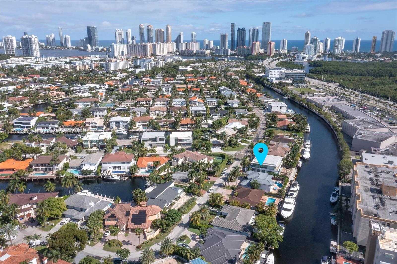 Small Image of 2940 NORTH EAST 164TH ST, North Miami Beach Number 61