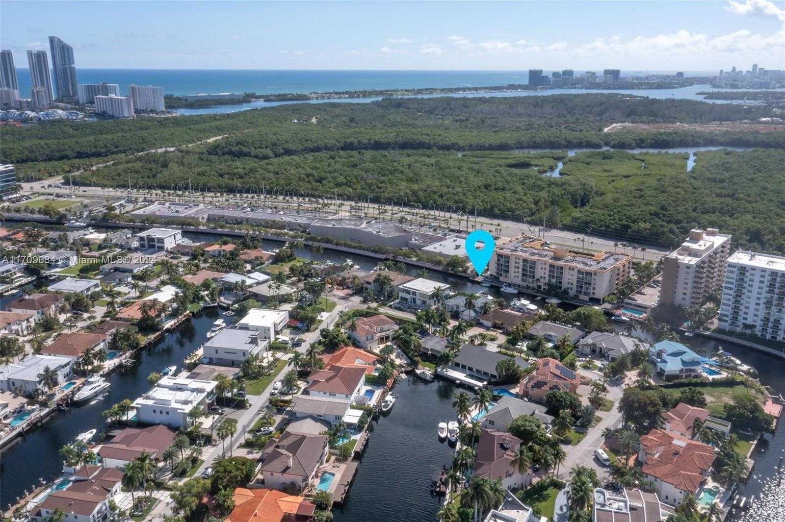 Small Image of 2940 NORTH EAST 164TH ST, North Miami Beach Number 64