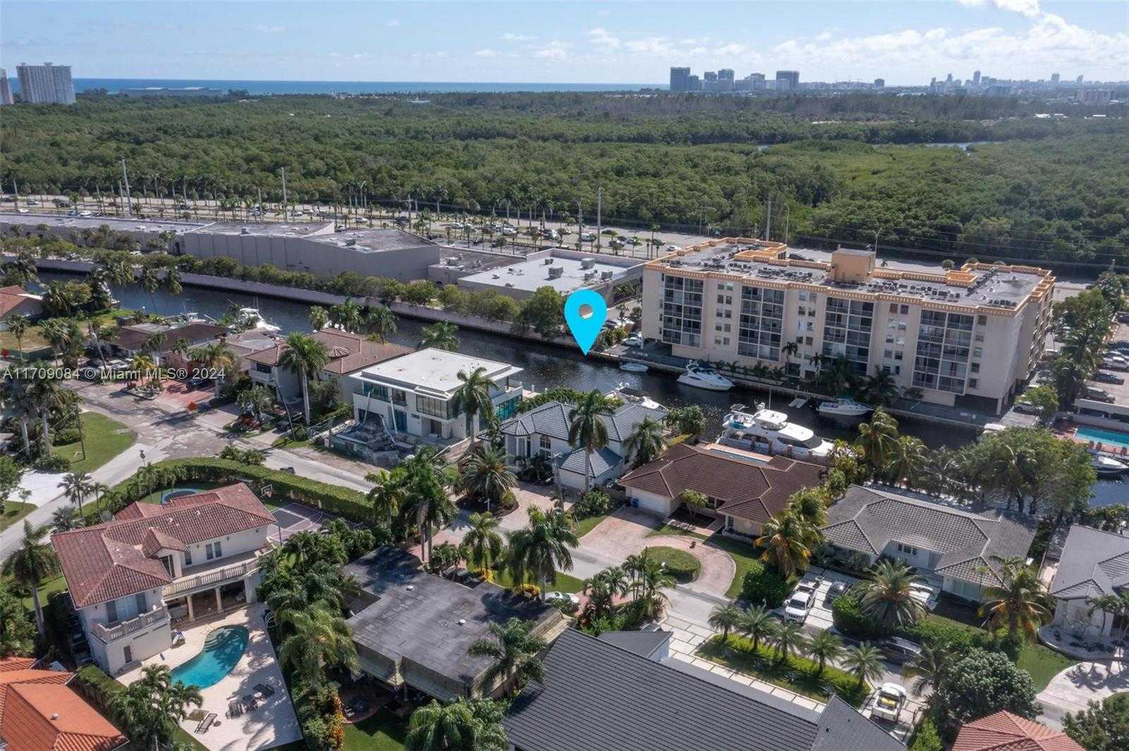 Small Image of 2940 NORTH EAST 164TH ST, North Miami Beach Number 69
