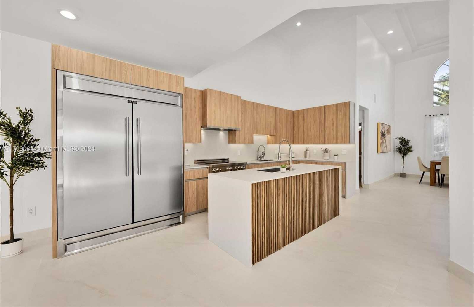 Small Image of 2940 NORTH EAST 164TH ST, North Miami Beach Number 7