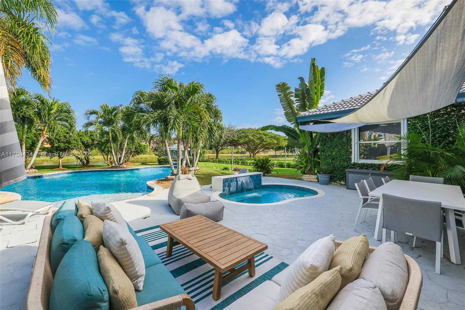 Small Image of 12555 SOUTH WEST 34TH PL, Davie Number 12