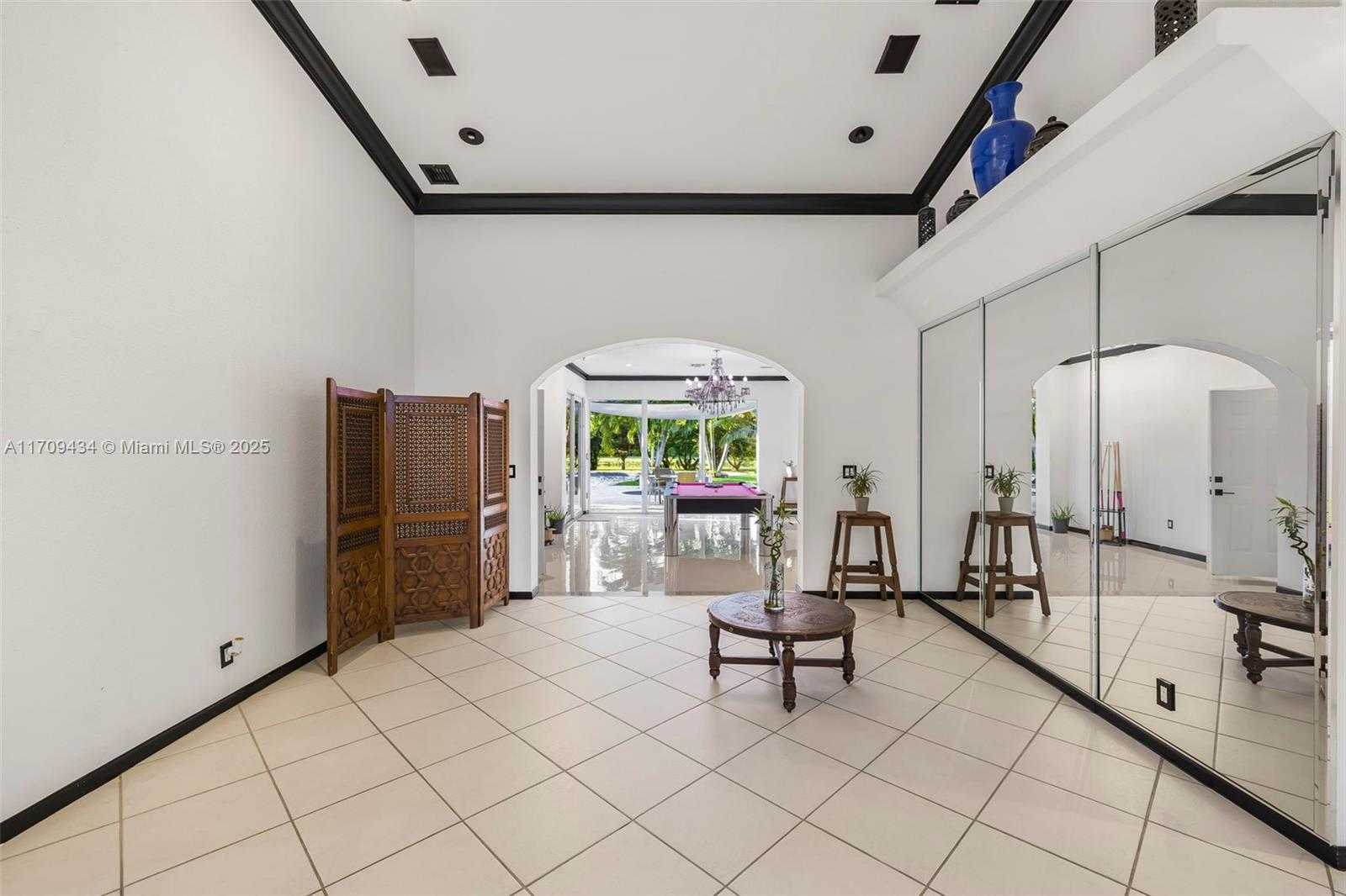 Small Image of 12555 SOUTH WEST 34TH PL, Davie Number 22