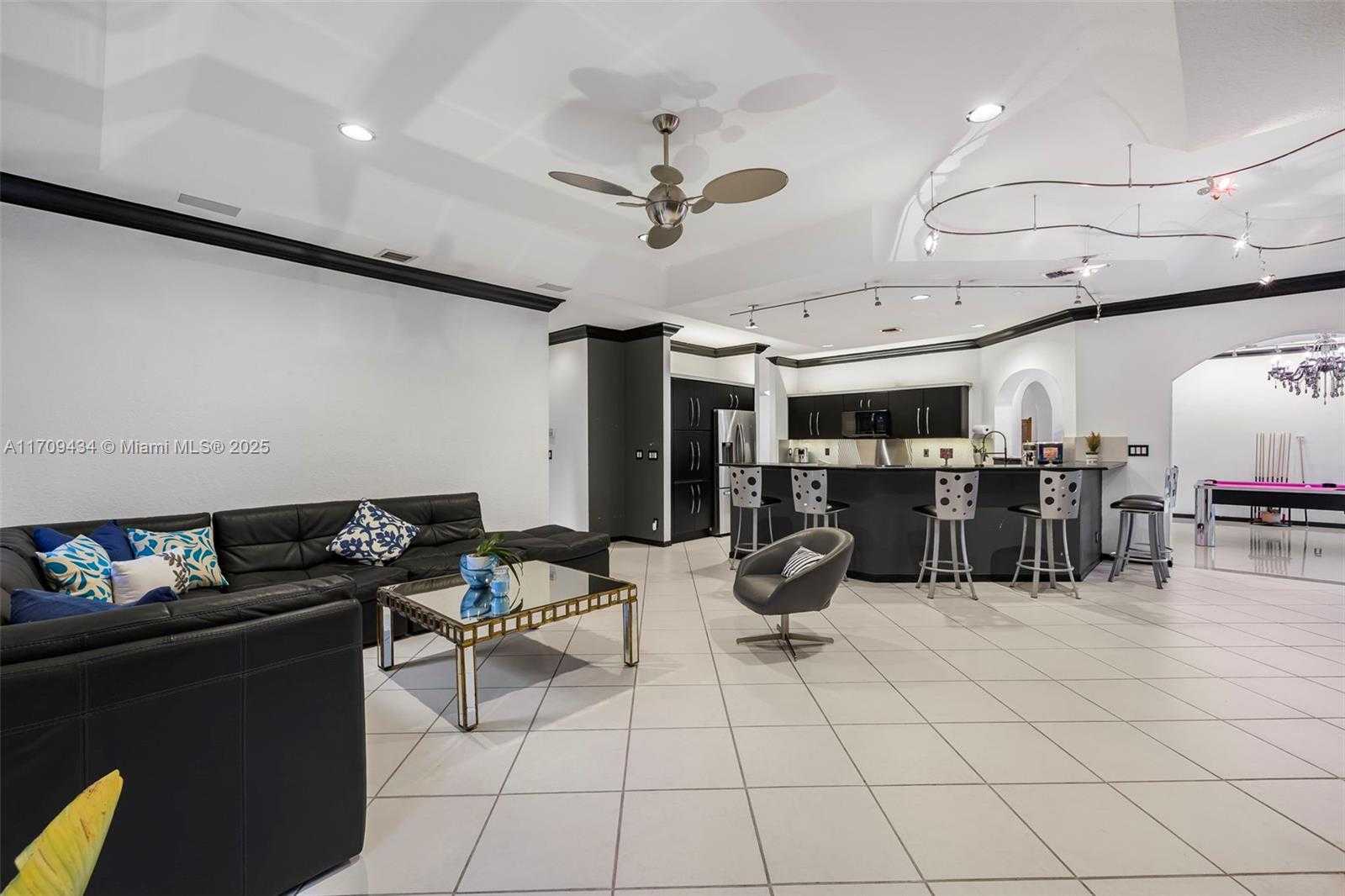 Small Image of 12555 SOUTH WEST 34TH PL, Davie Number 36