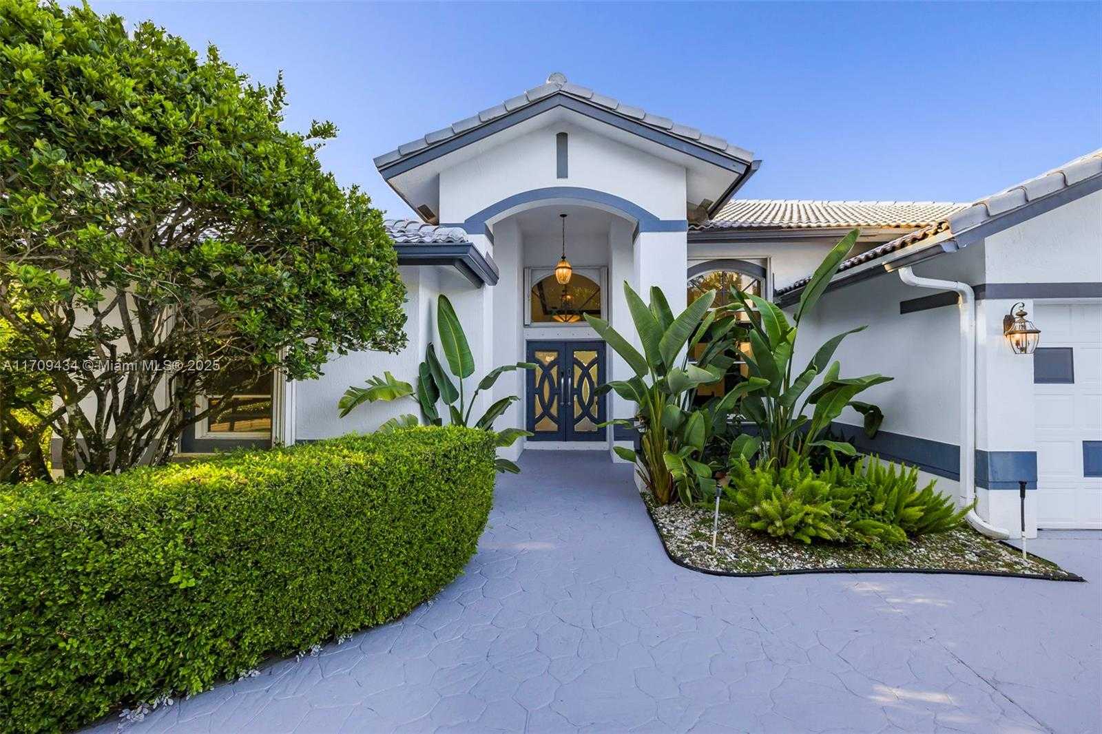 Small Image of 12555 SOUTH WEST 34TH PL, Davie Number 4