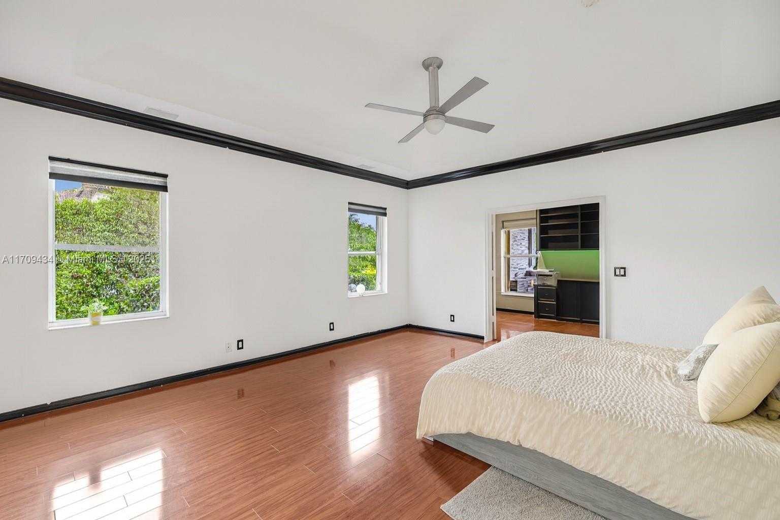 Small Image of 12555 SOUTH WEST 34TH PL, Davie Number 43