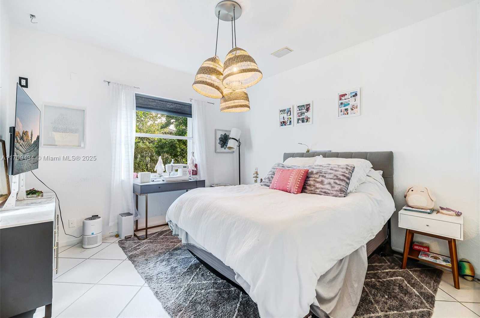 Small Image of 12555 SOUTH WEST 34TH PL, Davie Number 53