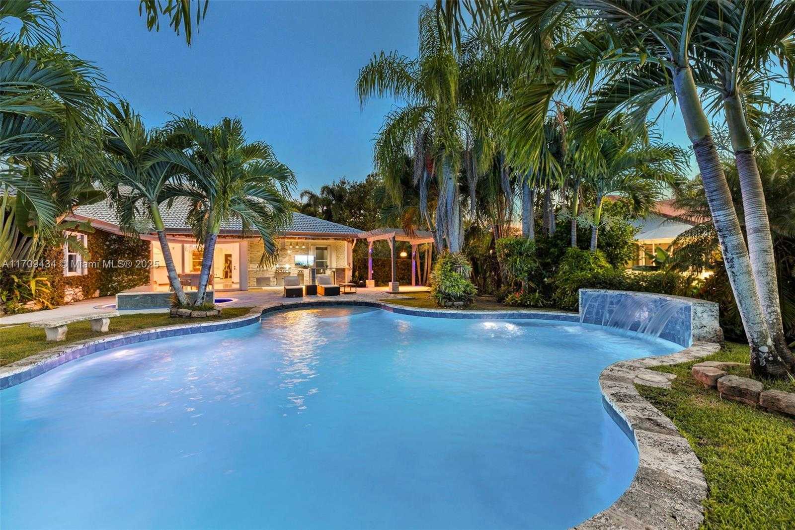 Small Image of 12555 SOUTH WEST 34TH PL, Davie Number 63