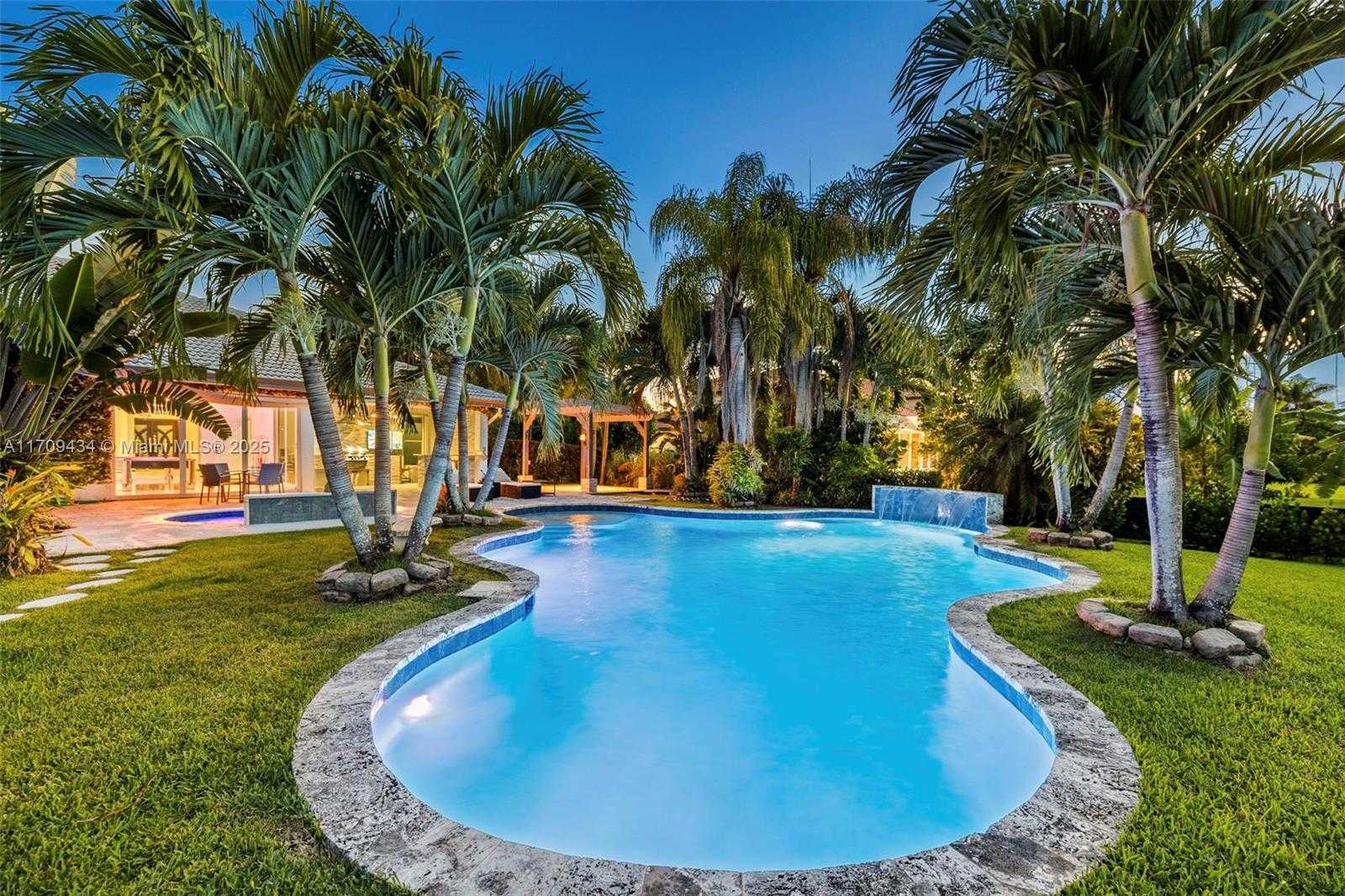 Small Image of 12555 SOUTH WEST 34TH PL, Davie Number 64