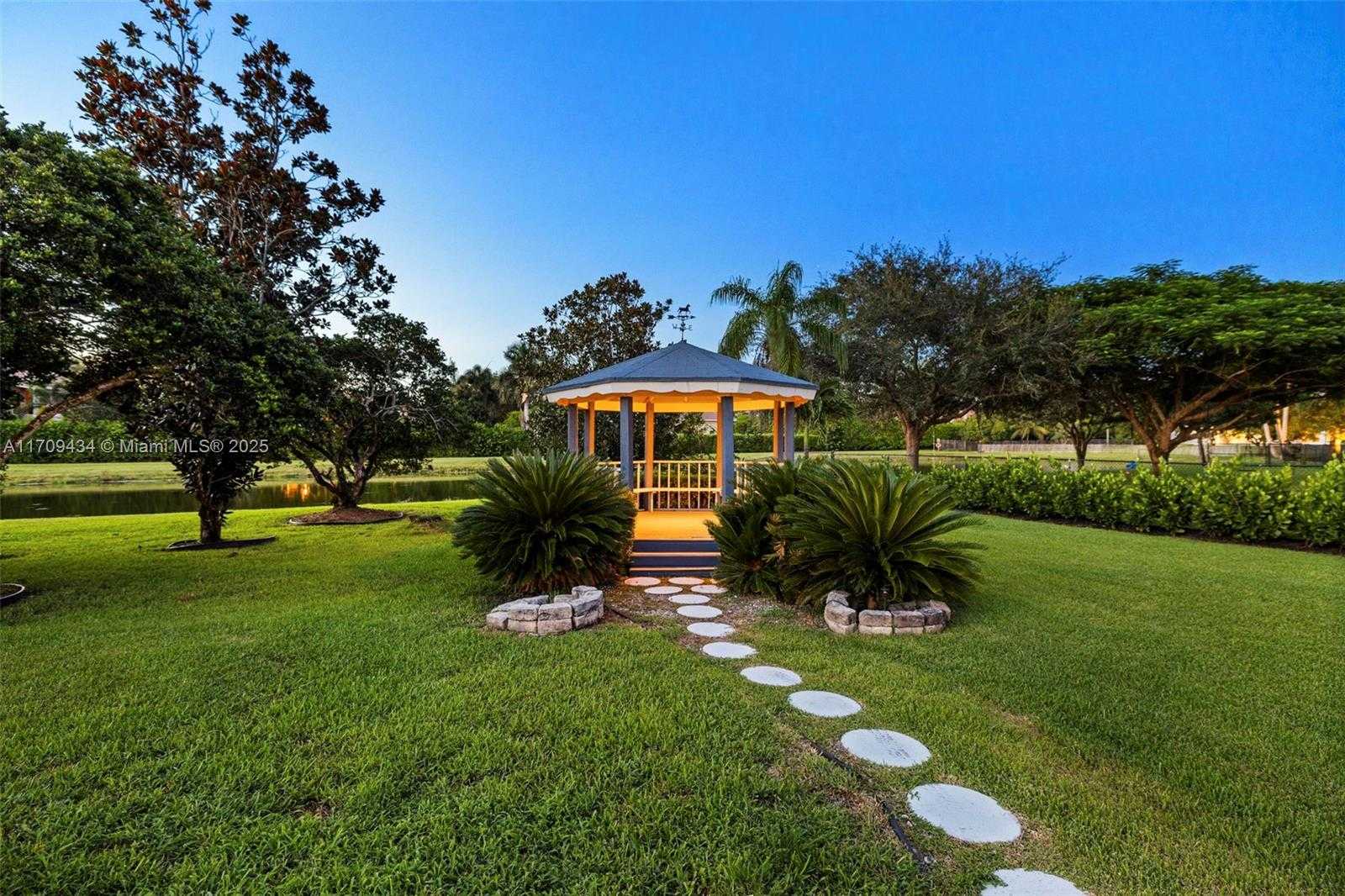 Small Image of 12555 SOUTH WEST 34TH PL, Davie Number 65