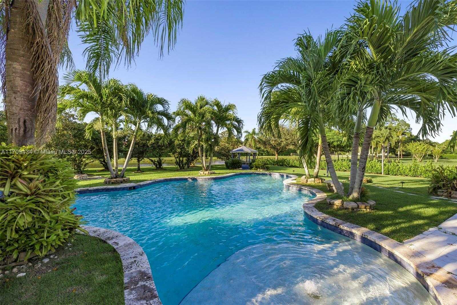 Small Image of 12555 SOUTH WEST 34TH PL, Davie Number 70