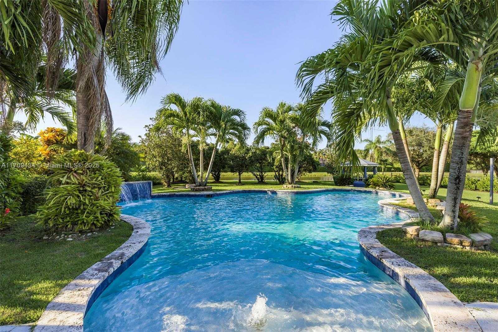 Small Image of 12555 SOUTH WEST 34TH PL, Davie Number 71