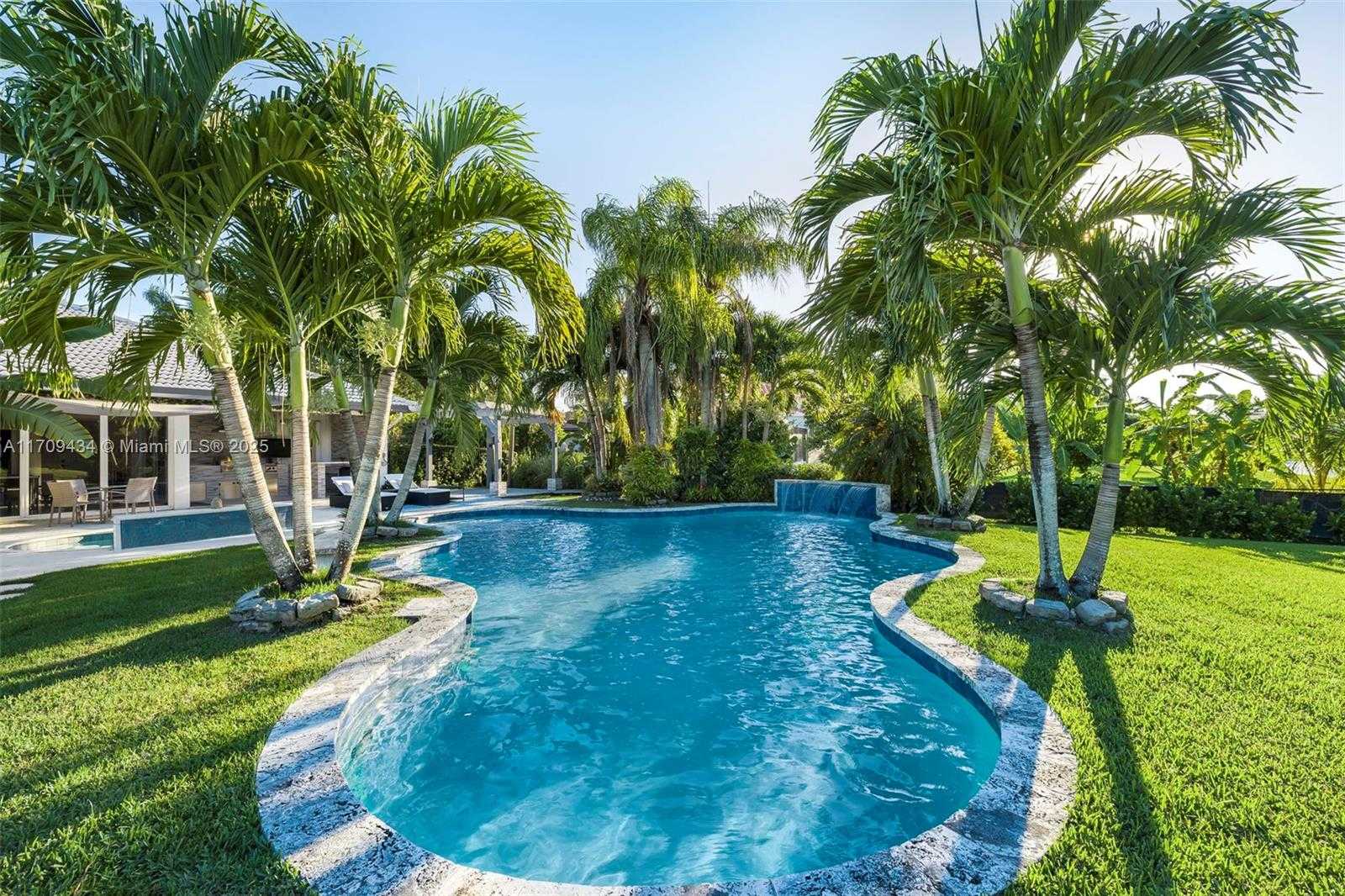 Small Image of 12555 SOUTH WEST 34TH PL, Davie Number 74