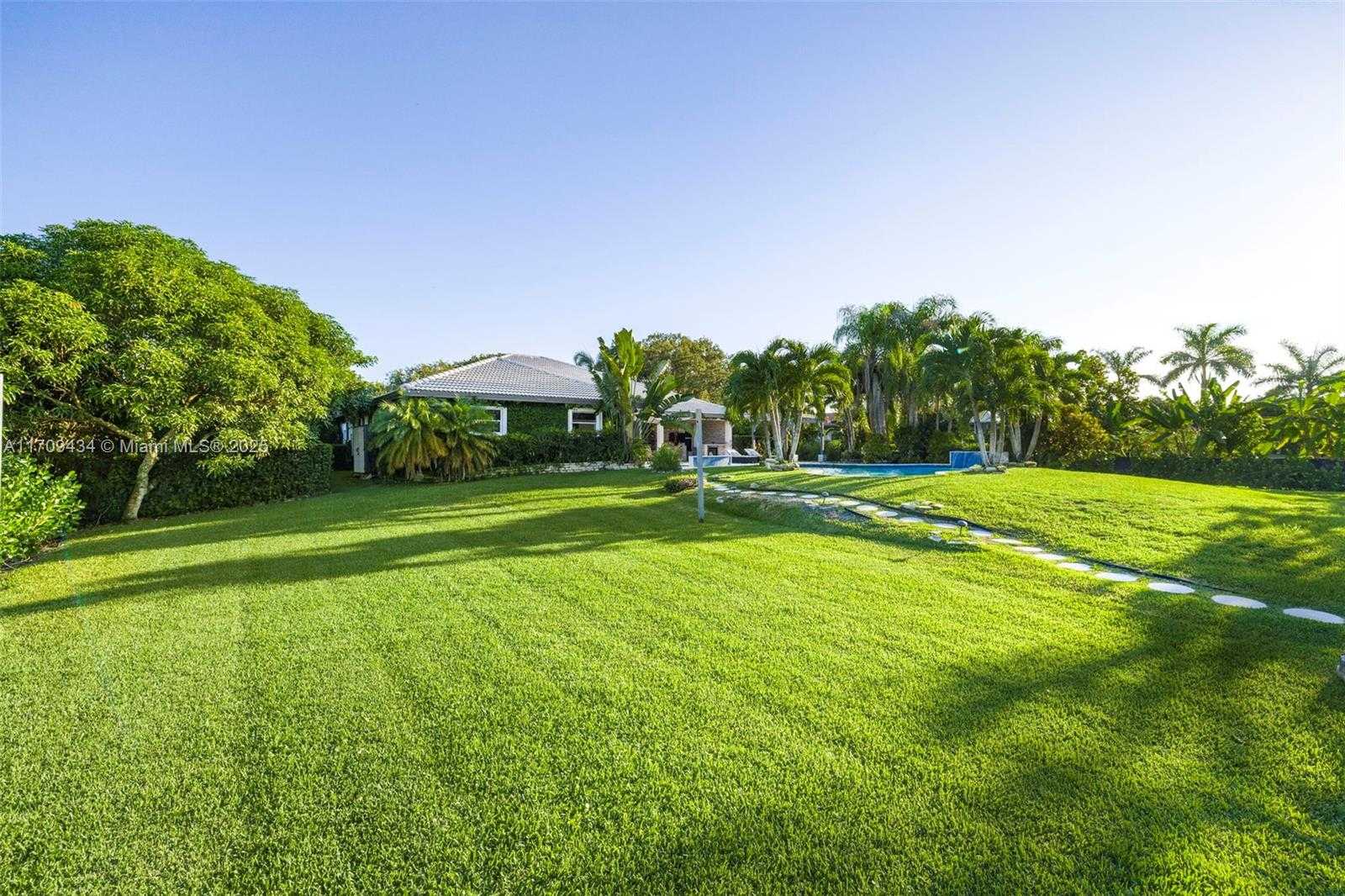 Small Image of 12555 SOUTH WEST 34TH PL, Davie Number 81