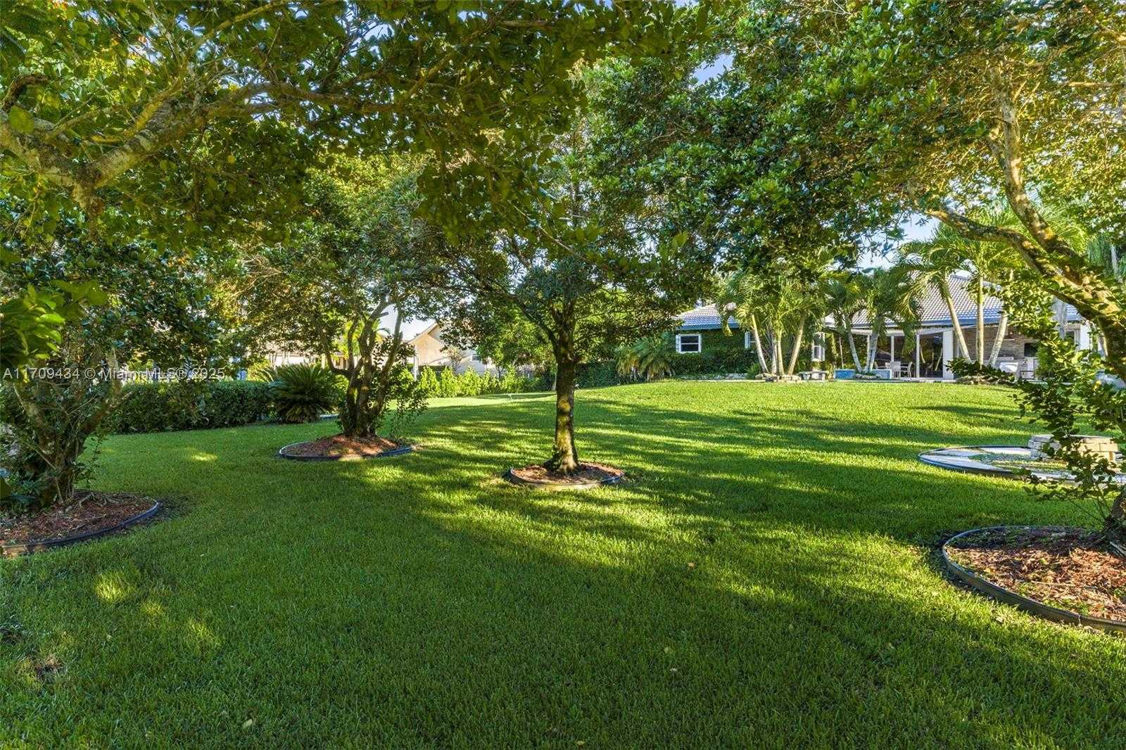 Small Image of 12555 SOUTH WEST 34TH PL, Davie Number 83