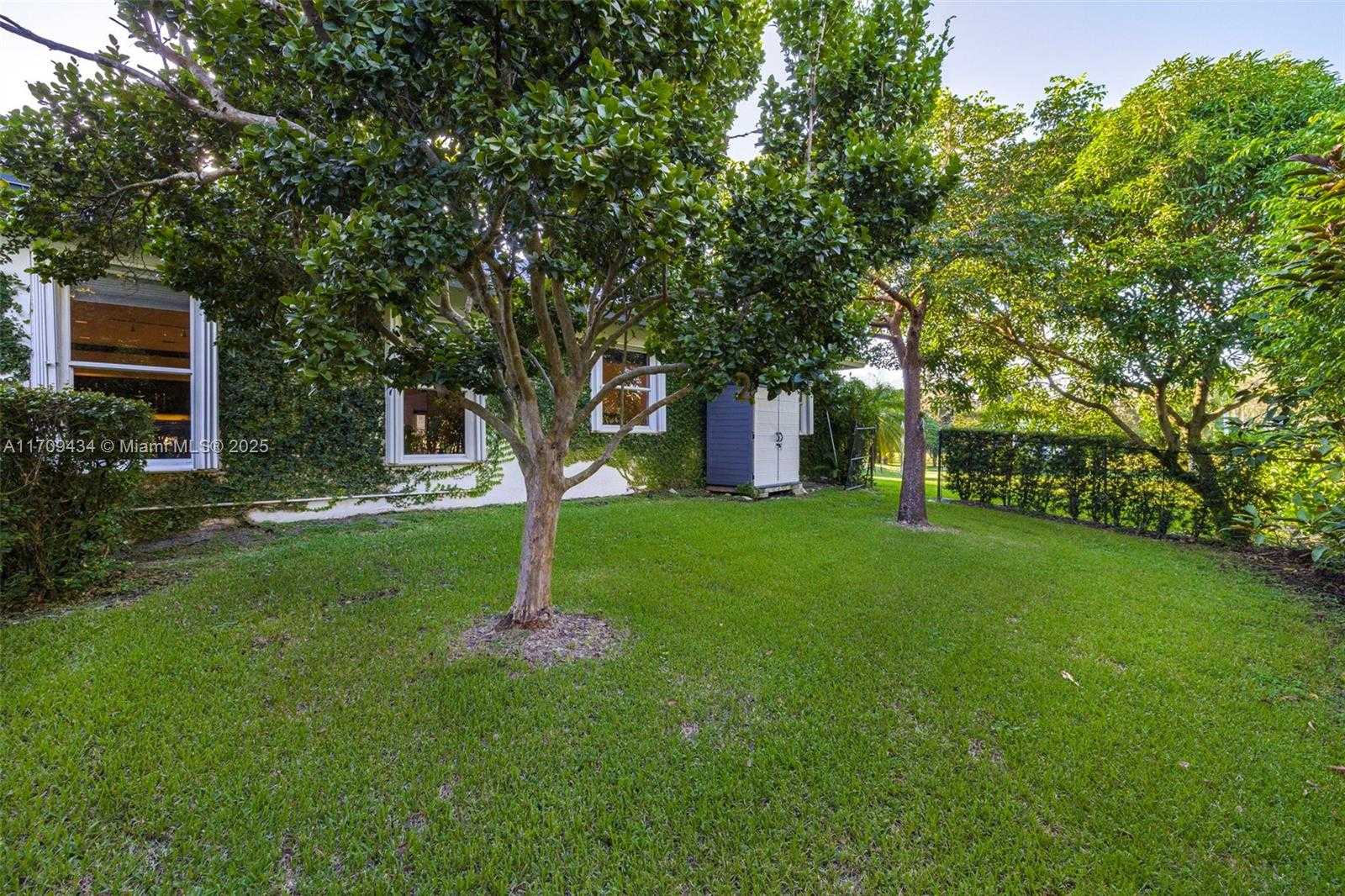 Small Image of 12555 SOUTH WEST 34TH PL, Davie Number 84