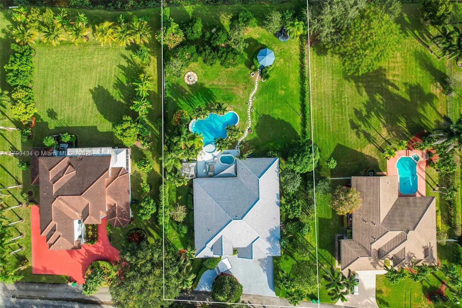 Small Image of 12555 SOUTH WEST 34TH PL, Davie Number 97