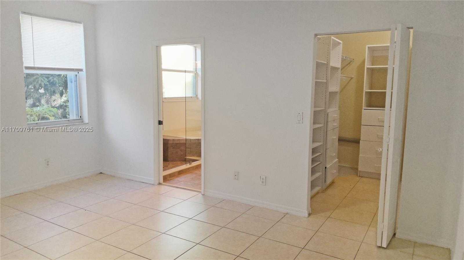 Small Image of 5373 SOUTH WEST 132ND TER, Miramar Number 14