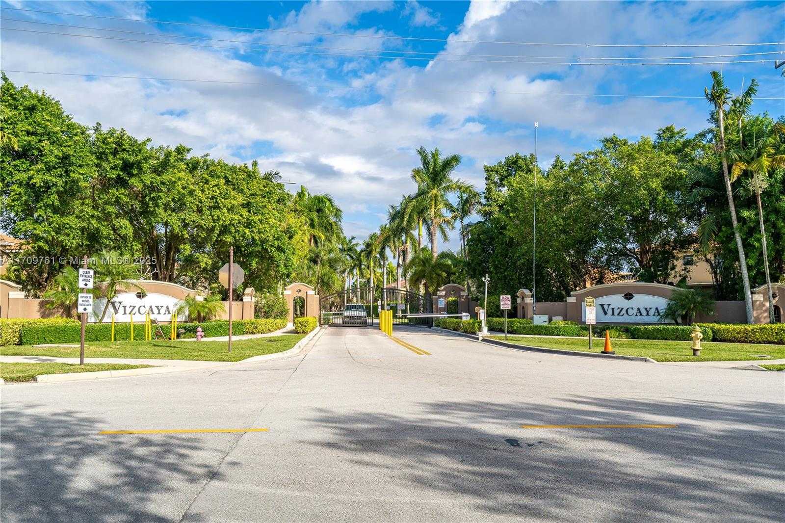 Small Image of 5373 SOUTH WEST 132ND TER, Miramar Number 37