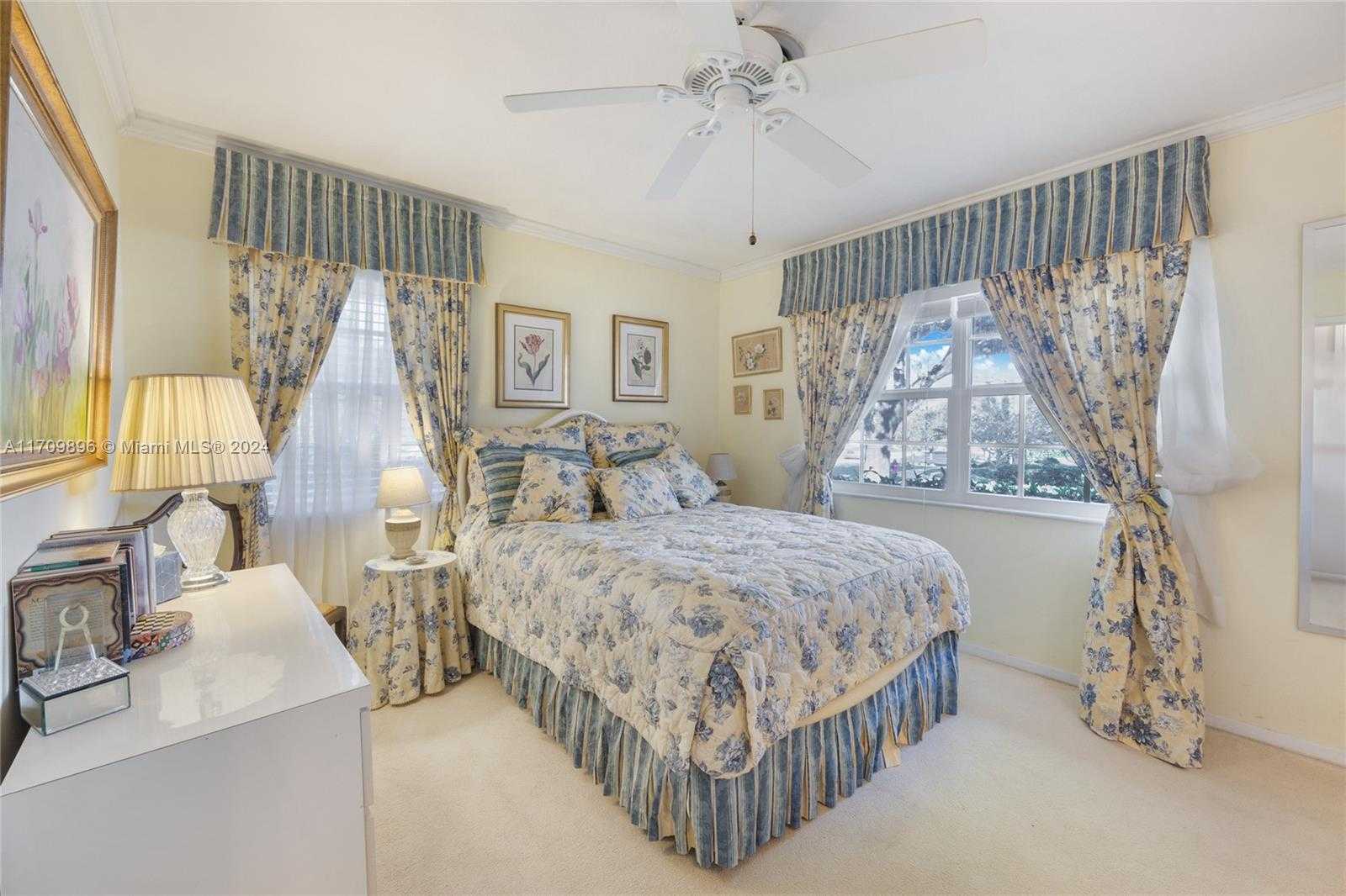 Small Image of 2316 BARBARA DR, Fort Lauderdale Number 10
