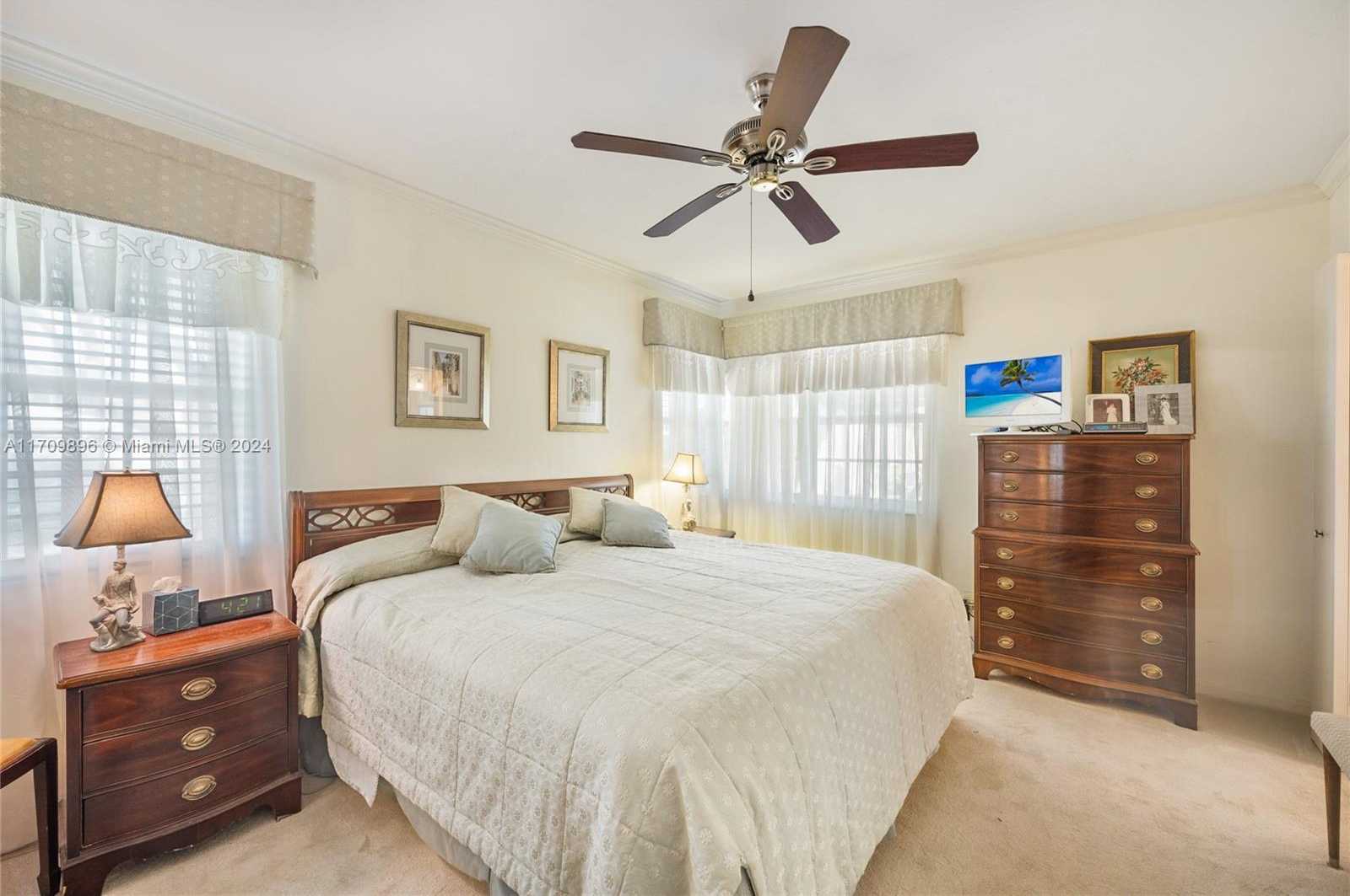 Small Image of 2316 BARBARA DR, Fort Lauderdale Number 12