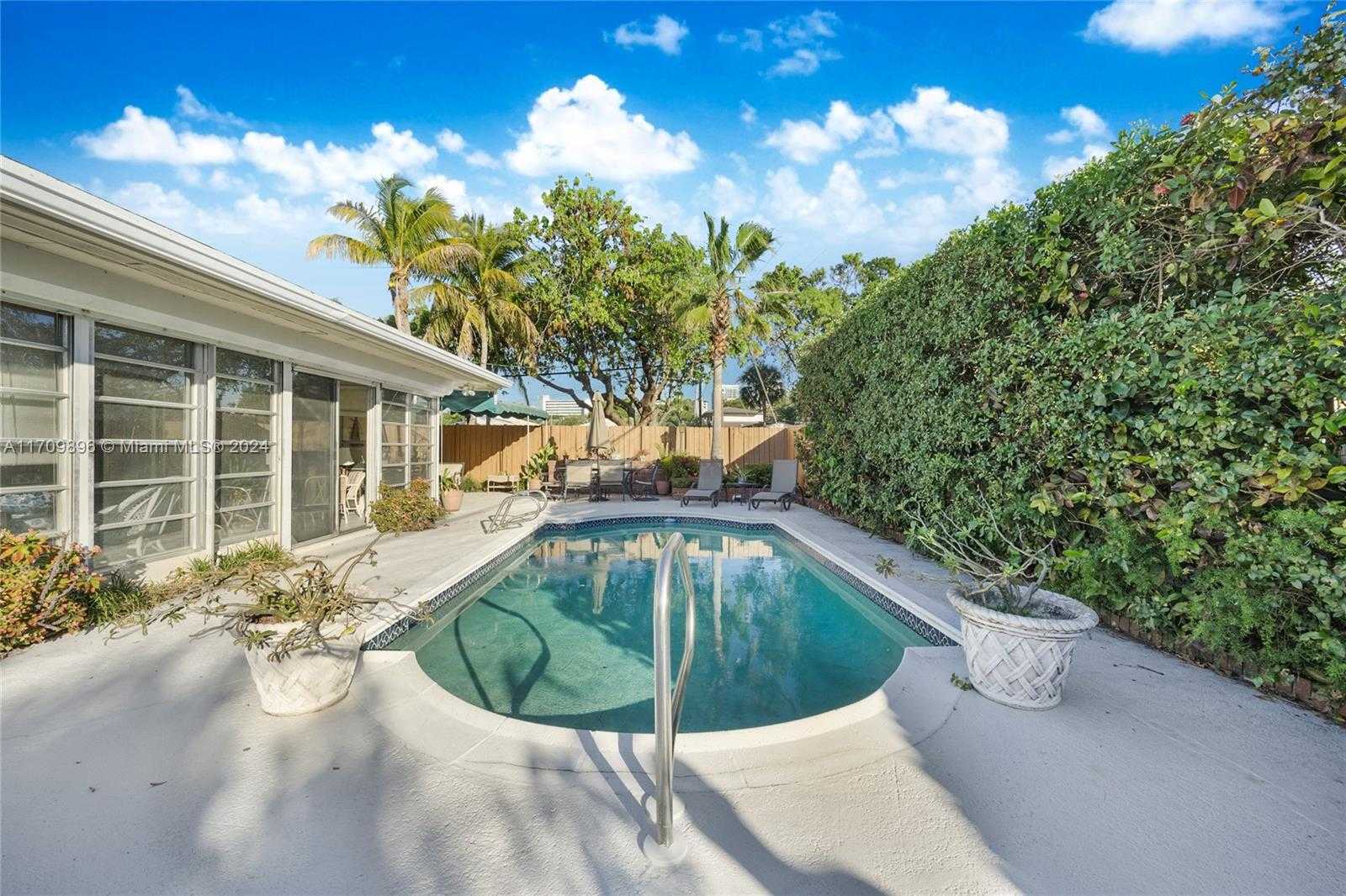 Small Image of 2316 BARBARA DR, Fort Lauderdale Number 23