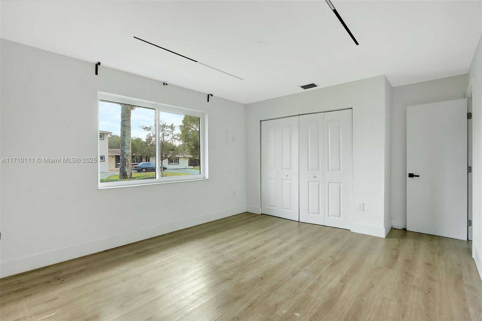 Small Image of 8531 SOUTH WEST 185TH TER, Cutler Bay Number 23
