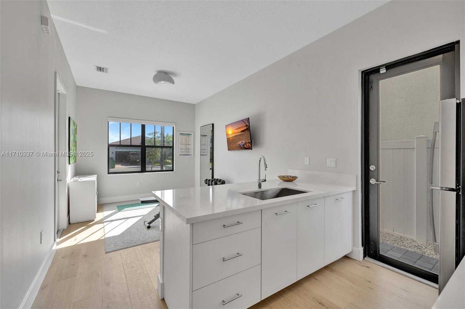 Small Image of 17473 SOUTH WEST 41ST ST, Miramar Number 28