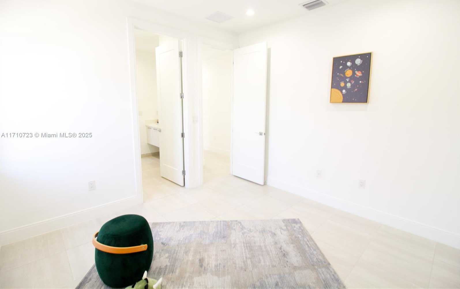Small Image of 4311 NORTH WEST 82ND AVE, Doral Number 21