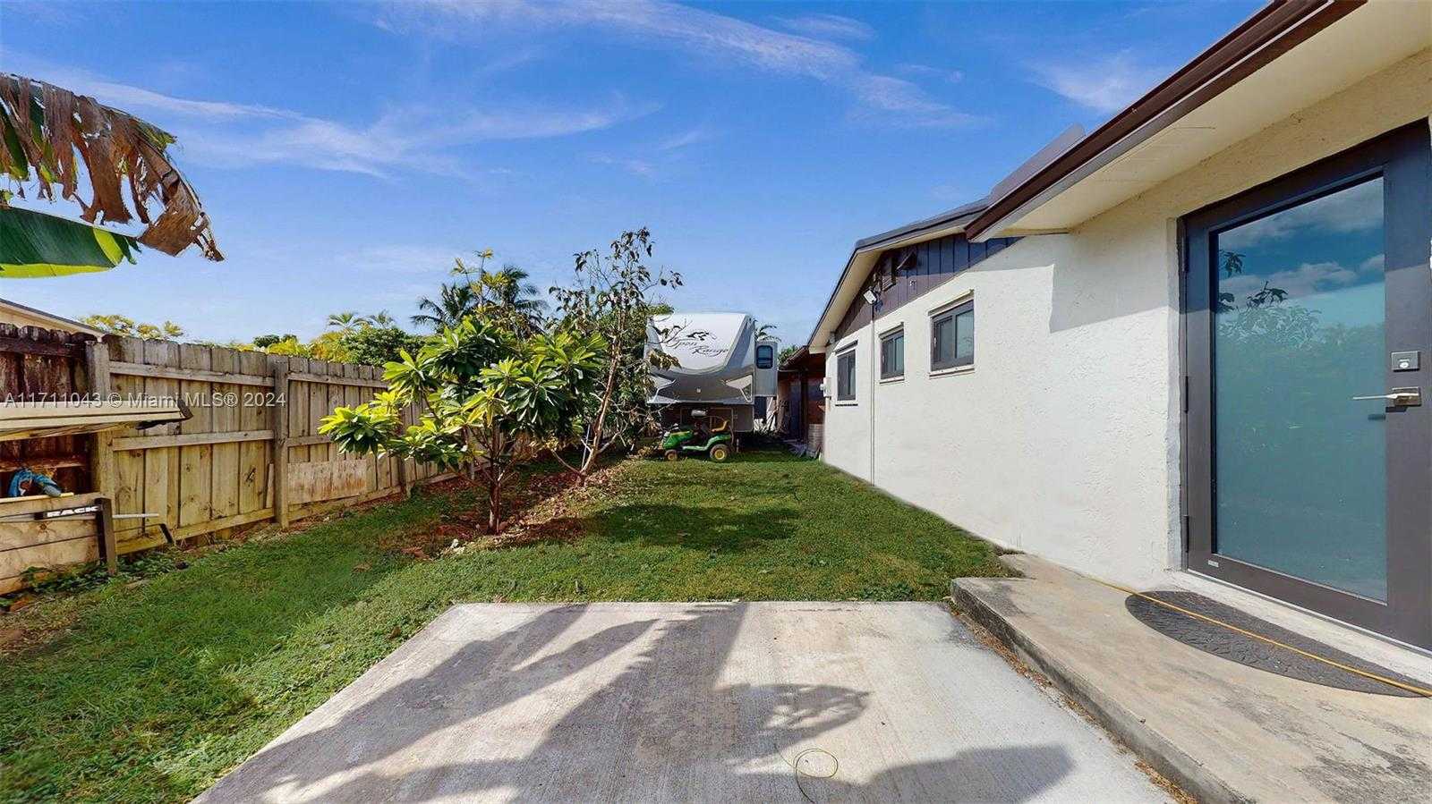 Small Image of 27200 SOUTH WEST 162ND AVE, Homestead Number 28