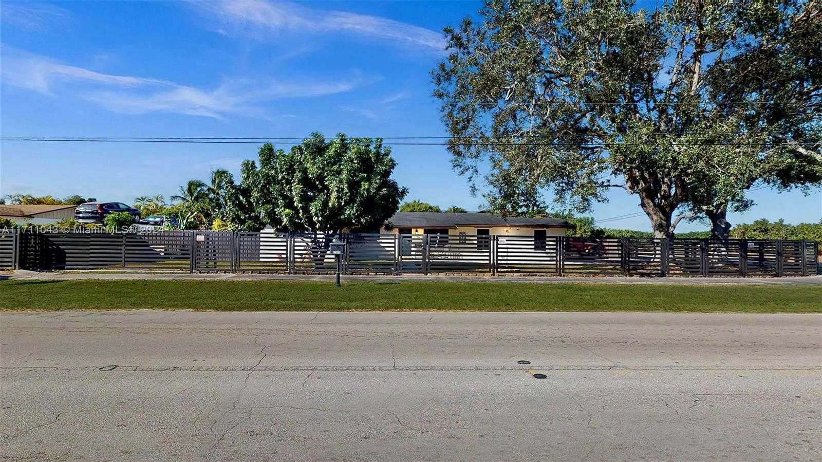 Small Image of 27200 SOUTH WEST 162ND AVE, Homestead Number 3