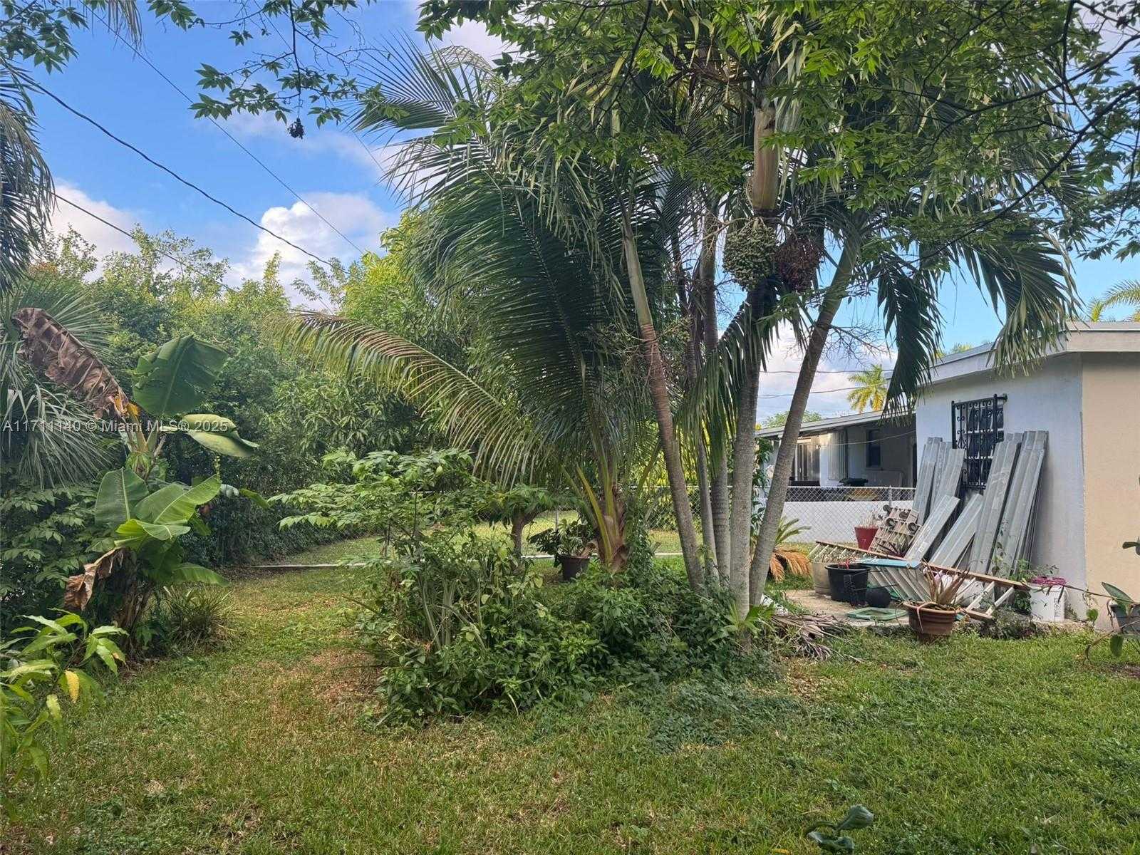 Small Image of 19900 SOUTH WEST 87TH AVE, Cutler Bay Number 27