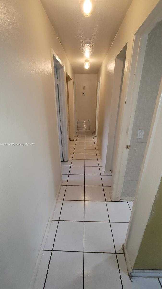 Small Image of 19900 SOUTH WEST 87TH AVE, Cutler Bay Number 6