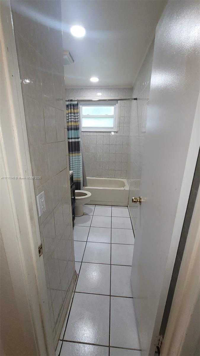 Small Image of 19900 SOUTH WEST 87TH AVE, Cutler Bay Number 8