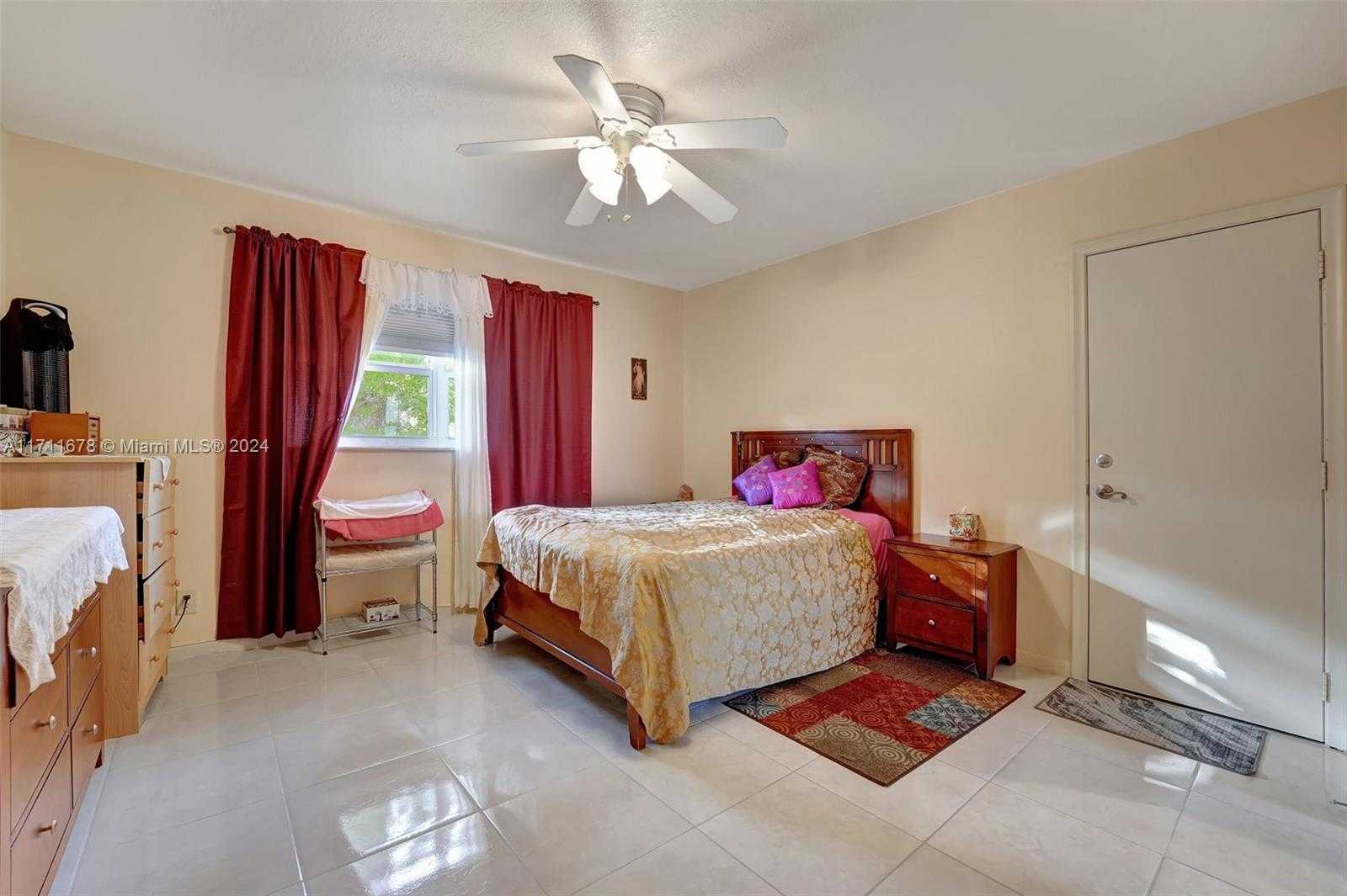 Small Image of 412 SOUTH WEST NATURA AVE, Deerfield Beach Number 16