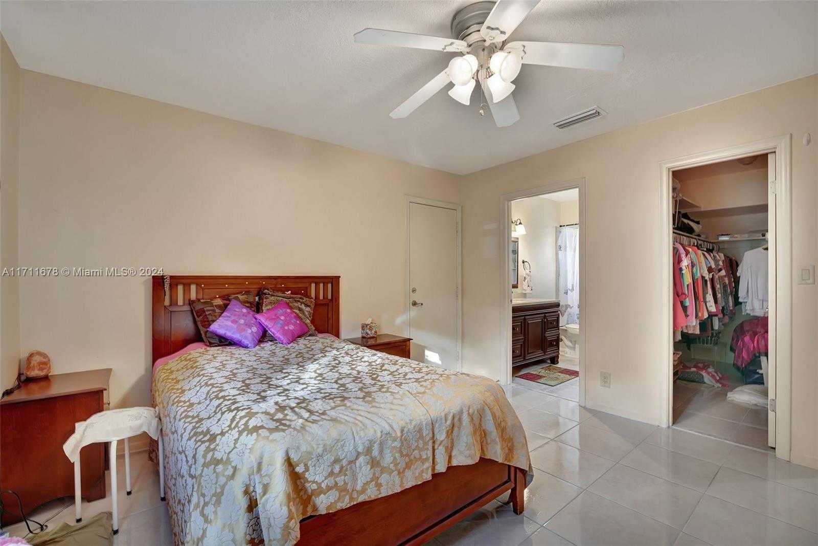 Small Image of 412 SOUTH WEST NATURA AVE, Deerfield Beach Number 18