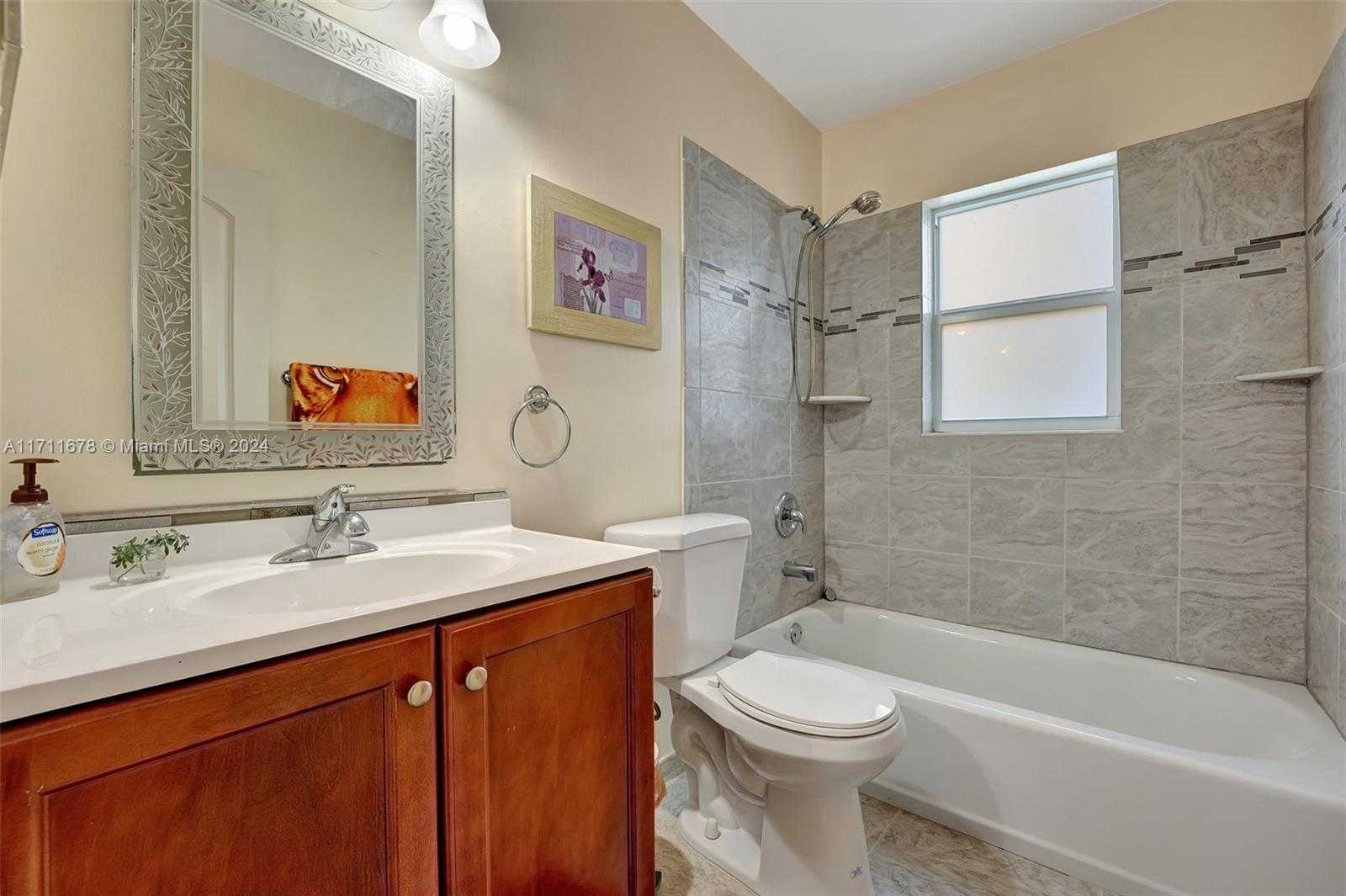 Small Image of 412 SOUTH WEST NATURA AVE, Deerfield Beach Number 23