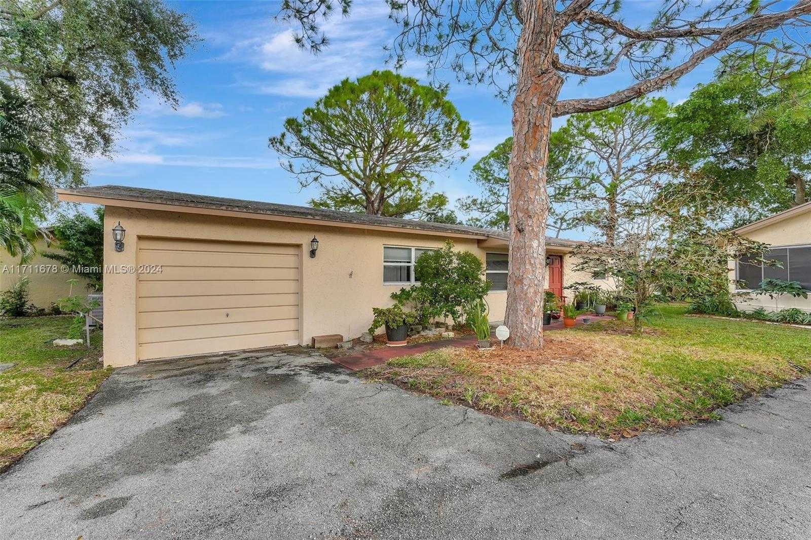 Small Image of 412 SOUTH WEST NATURA AVE, Deerfield Beach Number 24