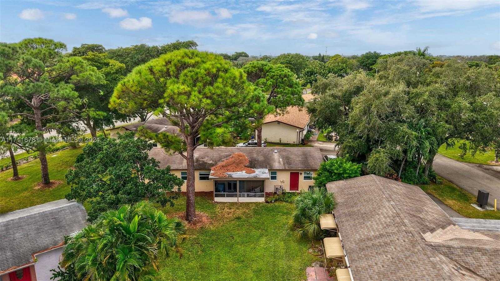 Small Image of 412 SOUTH WEST NATURA AVE, Deerfield Beach Number 40