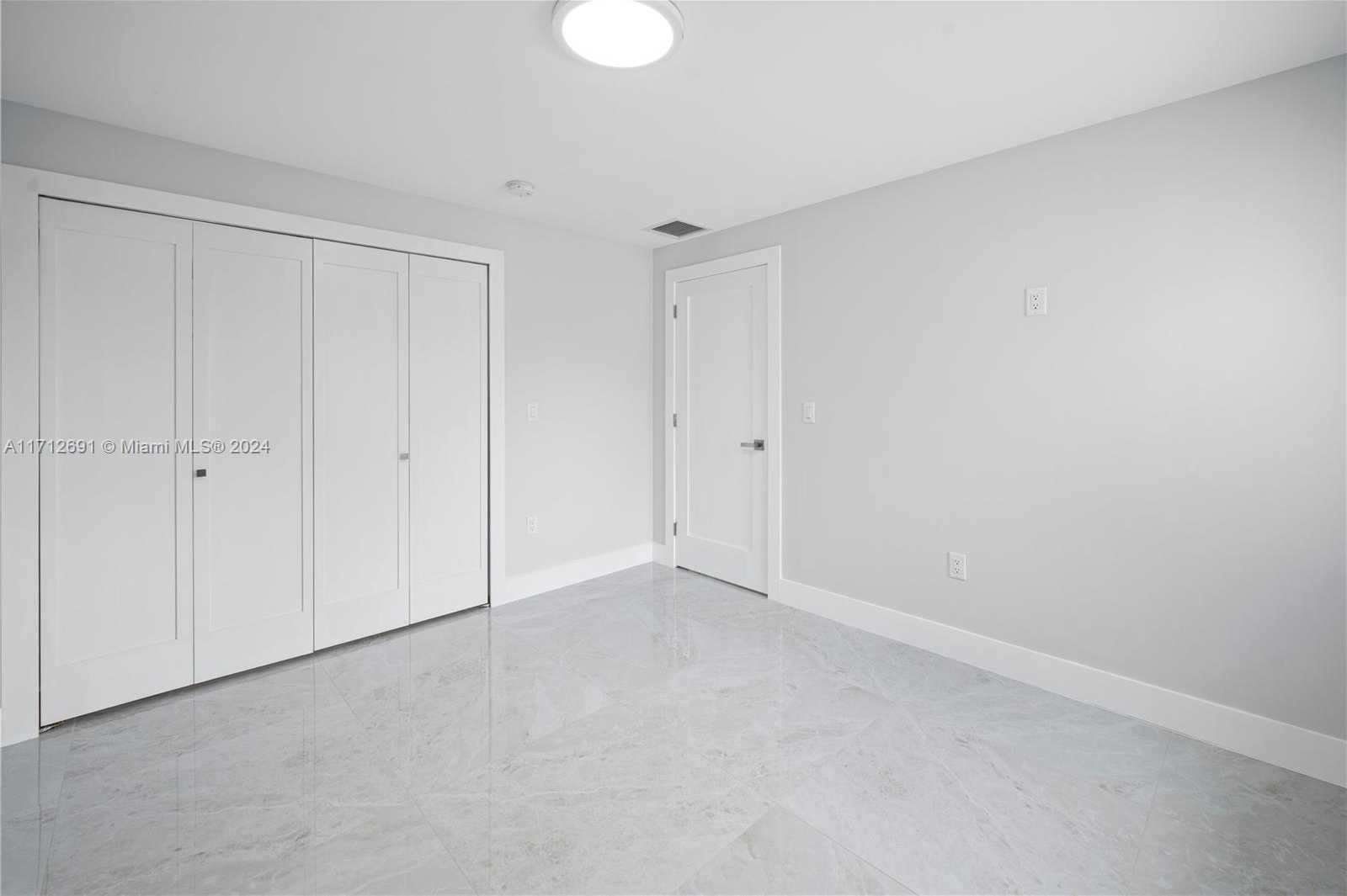 Small Image of 725 EAST 53RD ST, Hialeah Number 25