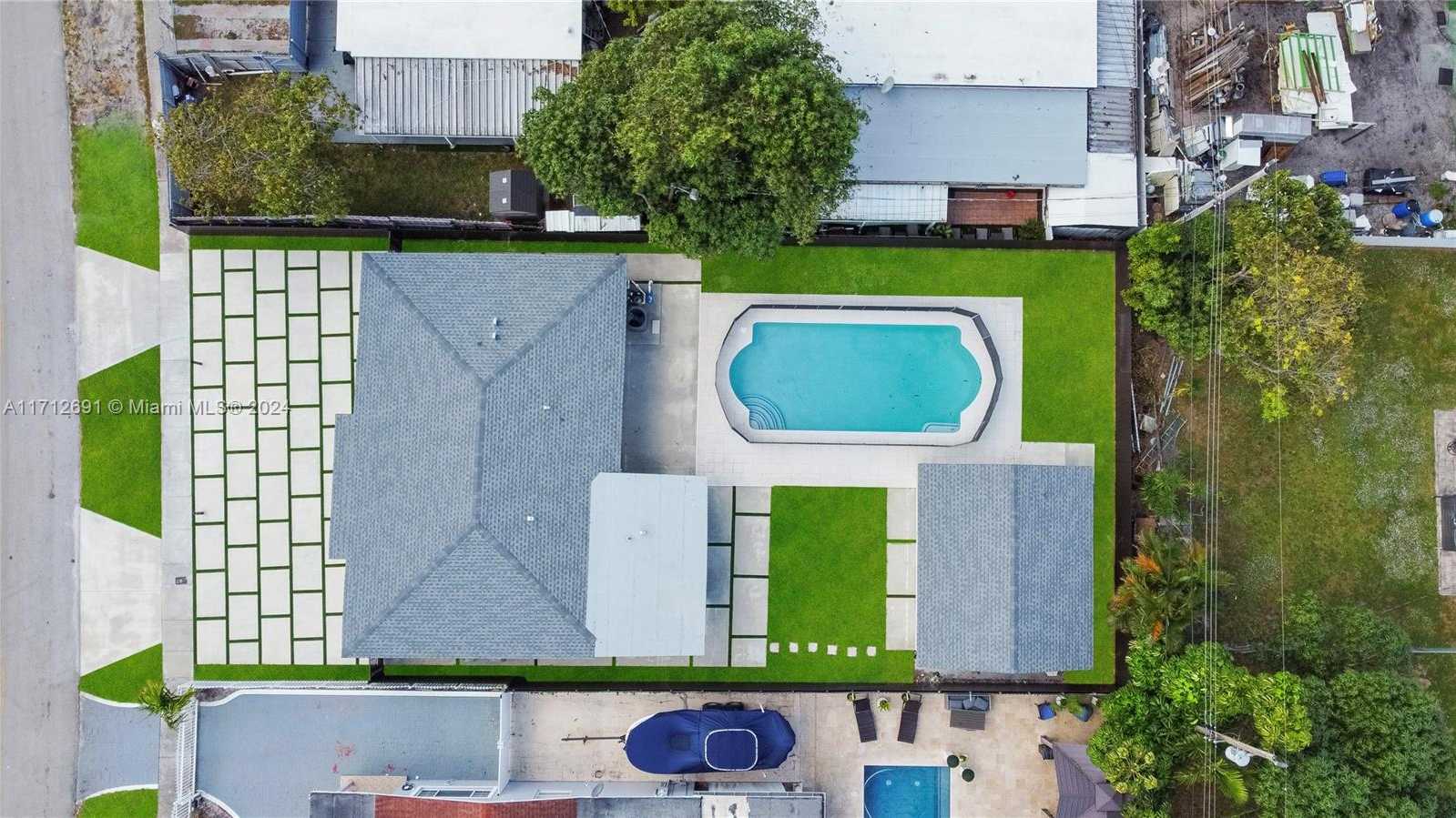 Small Image of 725 EAST 53RD ST, Hialeah Number 30