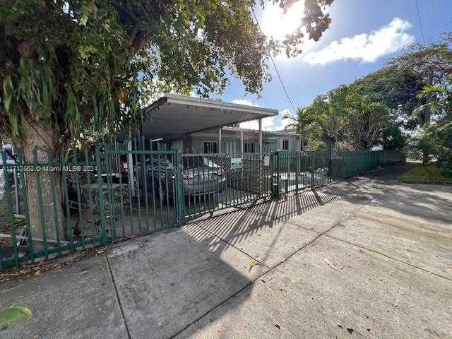 Small Image of 501 EAST 8TH ST, Hialeah Number 3